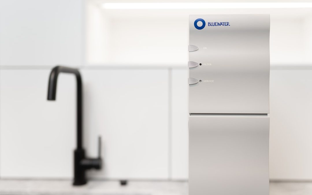 Photo water purifier