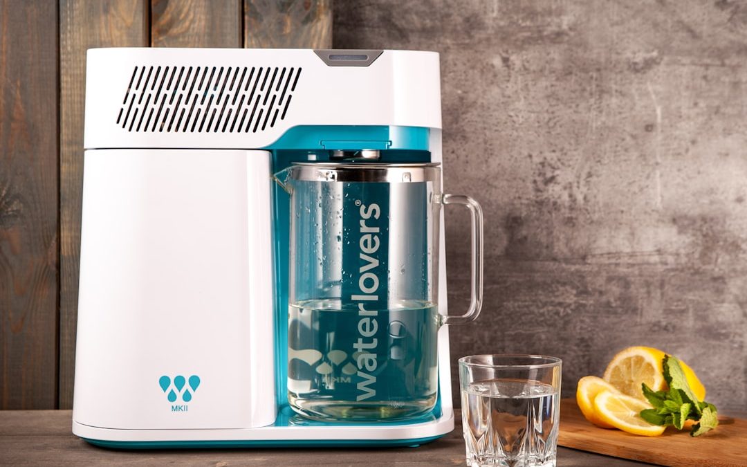 Photo water purifier