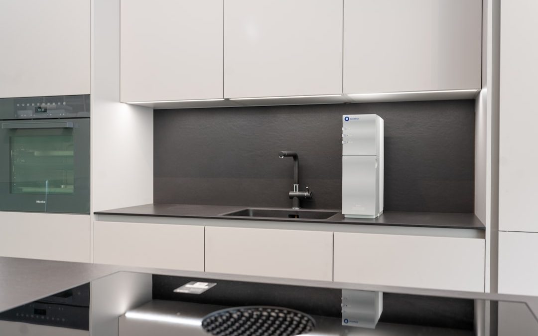 Photo water purifier