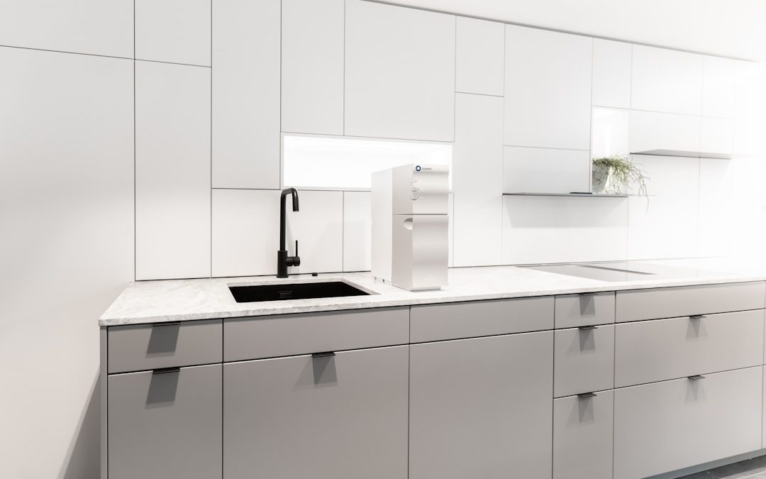 Photo water purifier