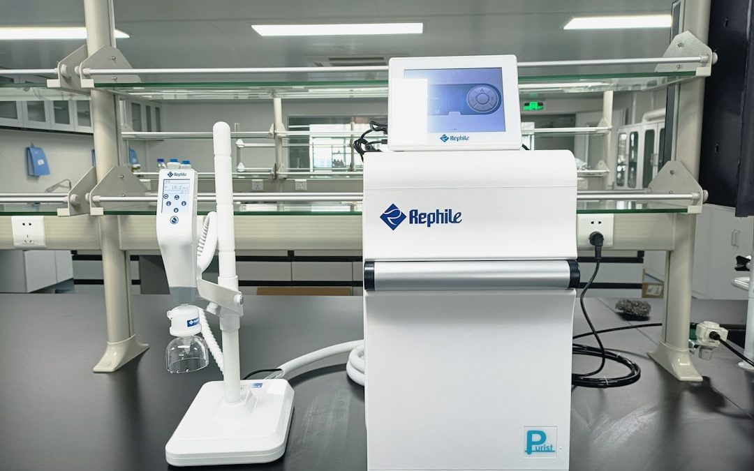 Photo water purification